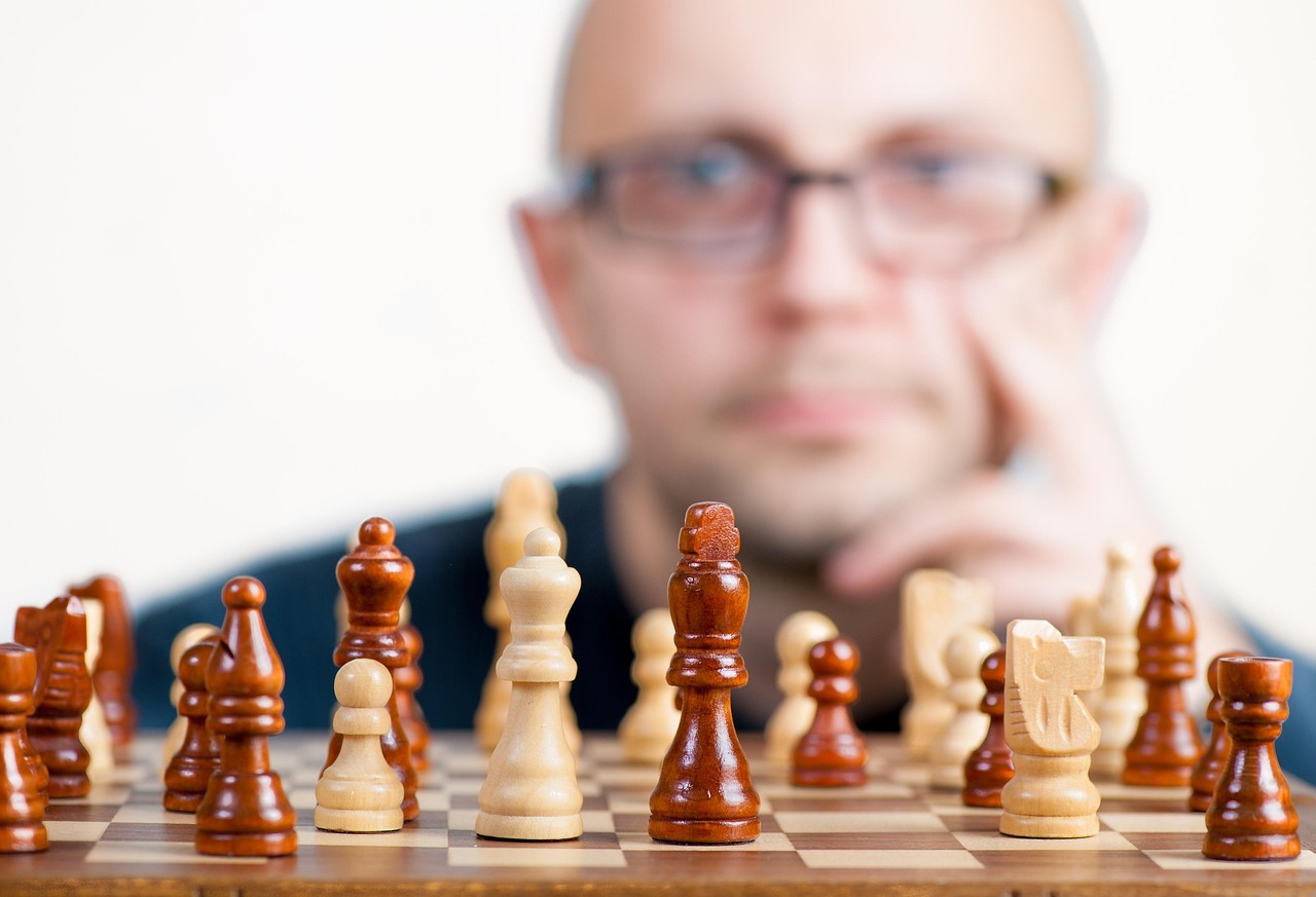 7777788888精准免费4肖与7777788888精准管家婆标准分析、解释与落实-留心虚假的虚架势